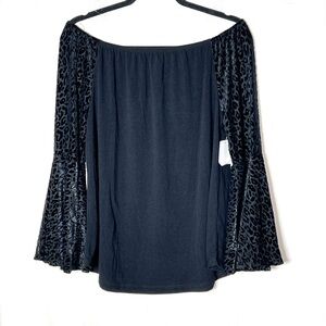 Emerald black off shoulder bell sleeved blouse top shirt size large L B197